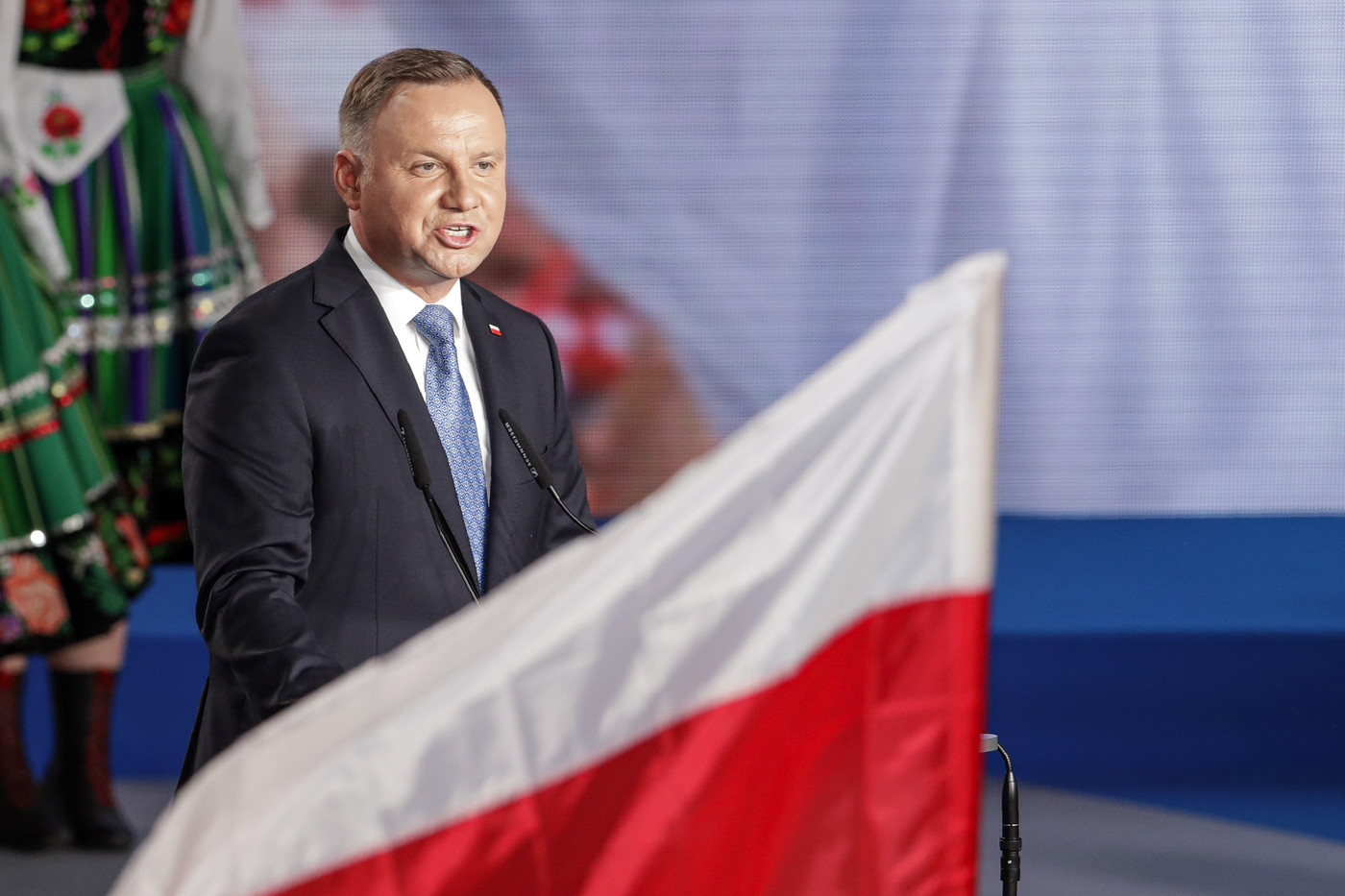 Polonia, il presidente verrà eletto al ballottaggio: sfida Duda-Trzaskowski