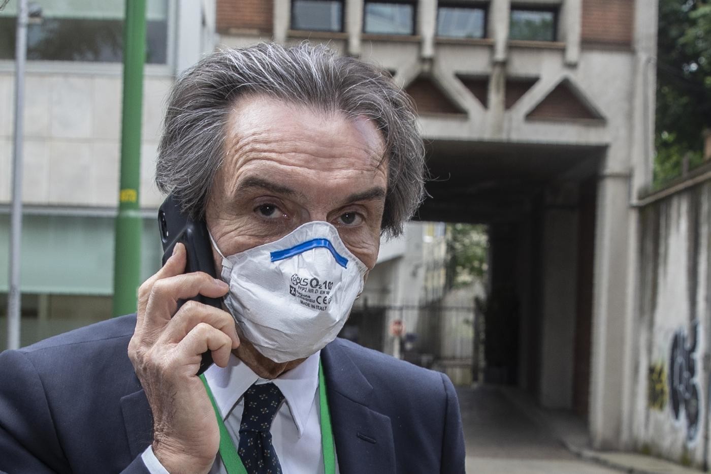 Fontana: “In Lombardia mascherina obbligatoria fino al 14 luglio”