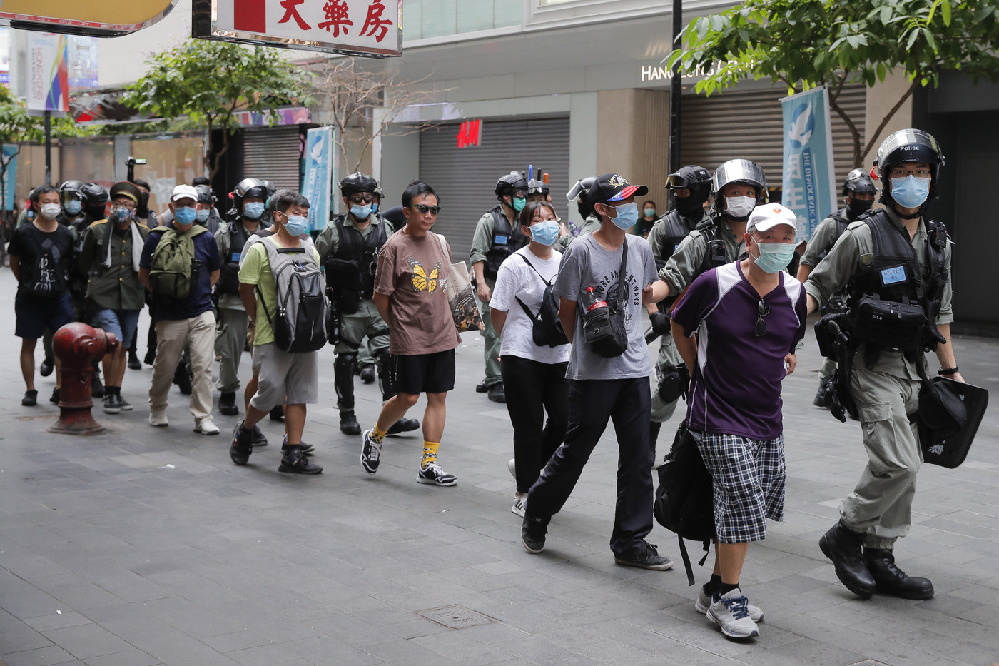 Hong Kong, sanzioni Usa contro stretta della Cina. Pechino: Pronti a contromisure