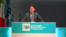 Conte: “Quello alle spalle ventennio perduto, ora invertire tendenza”