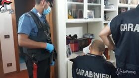 Distraevano fondi pubblici, 28 arresti a Roma