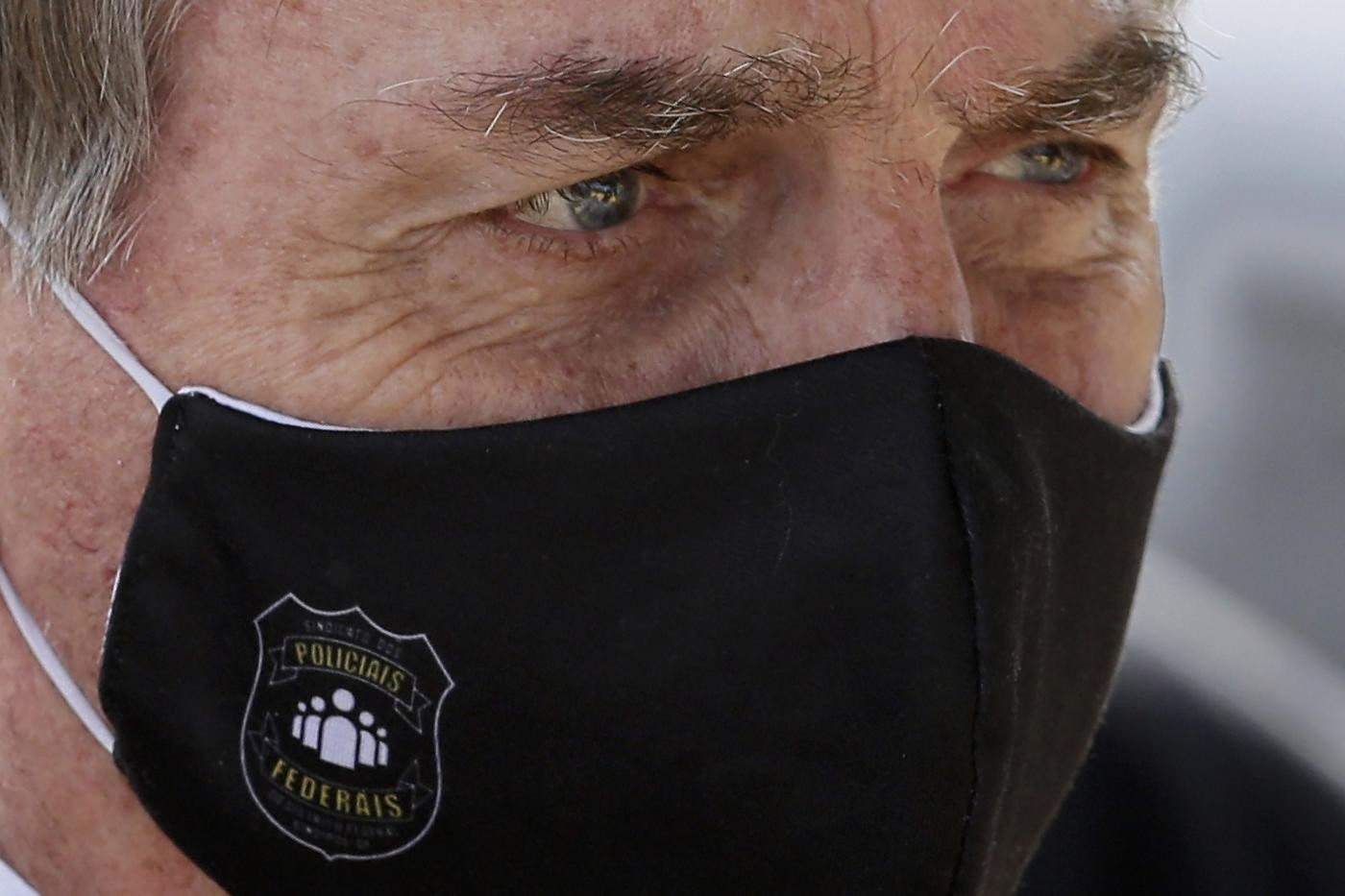 Brasile, Bolsonaro sottoposto a test dopo radiografia ai polmoni