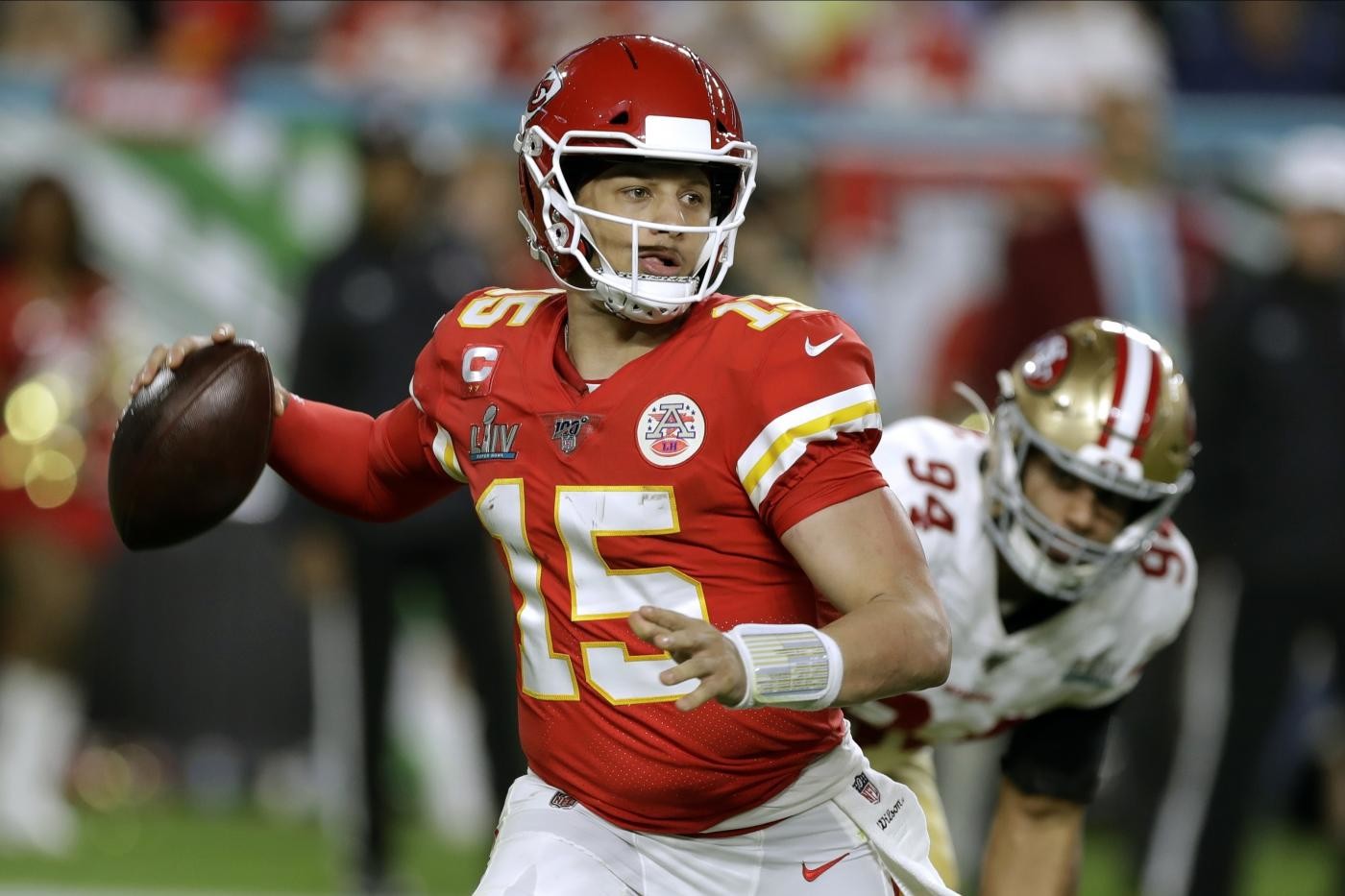 Football, contratto record per la stella dei Kansas City Chiefs: 503 mln in 10 anni
