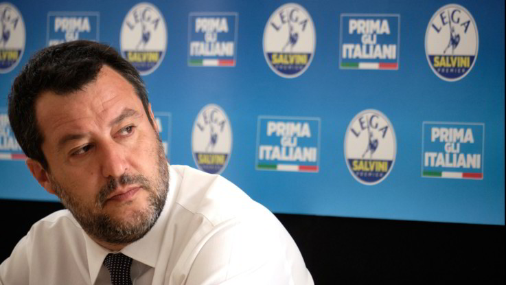 L'ira di Salvini: rinviato incontro con Conte. Il premier: Sembra Ecce Bombo