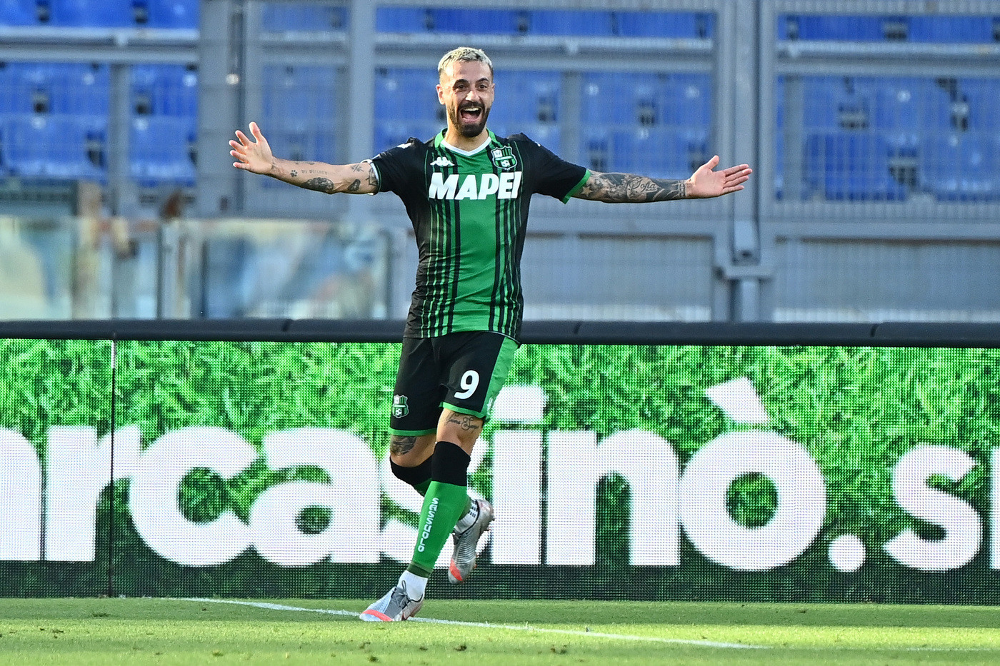 Terzo ko di fila per la Lazio: il Sassuolo vince 2-1 all’Olimpico
