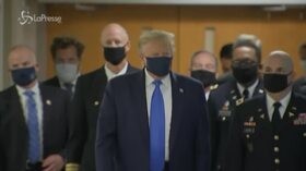 Trump: “Mai stato contro le mascherine ma c’è un tempo e un luogo”