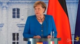 Merkel: “Con Conte approviamo le proposte di Charles Michel”