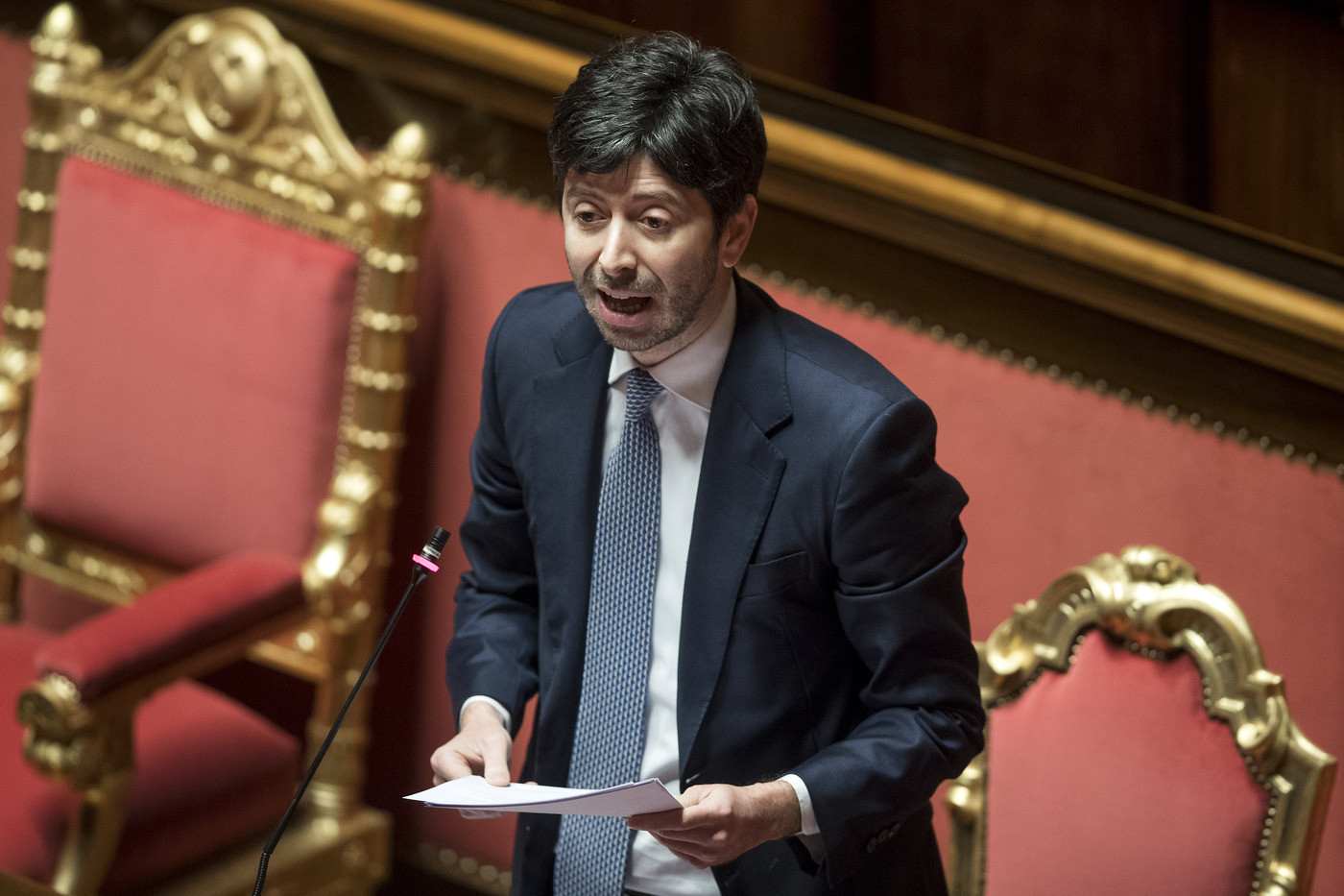Coronavirus, Speranza: “Su stato emergenza Parlamento deve essere protagonista”