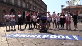 Napoli, ancora in piazza gli operai della Whirlpool: “L’azienda non si deve toccare”