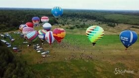 Coronavirus: in Russia tornano a volare le mongolfiere dopo il lockdown