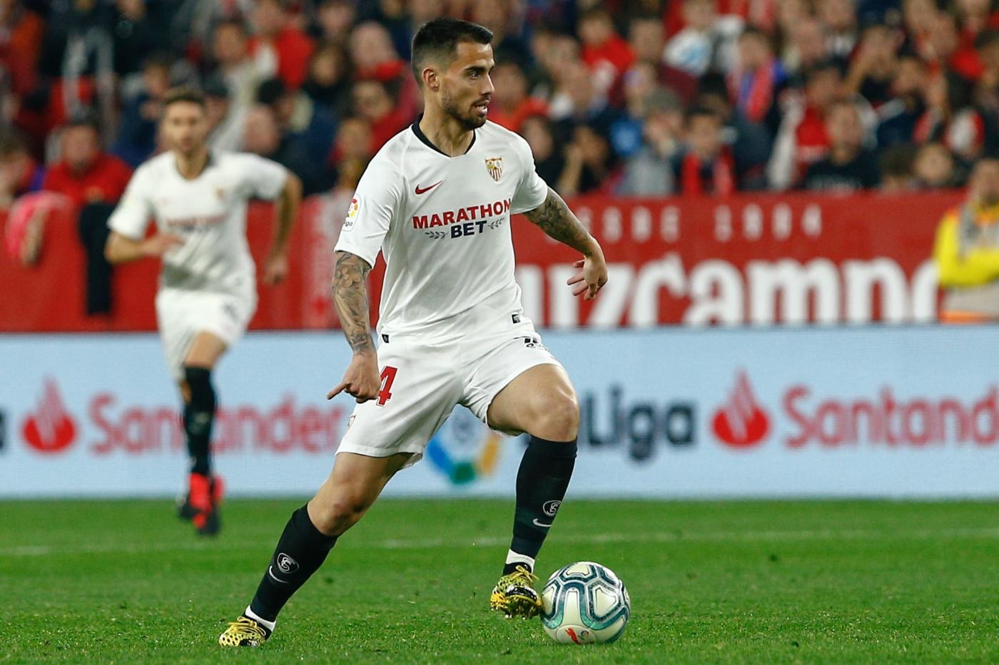 Suso riscattato ufficialmente dal Siviglia, i tifosi del Milan festeggiano sui social