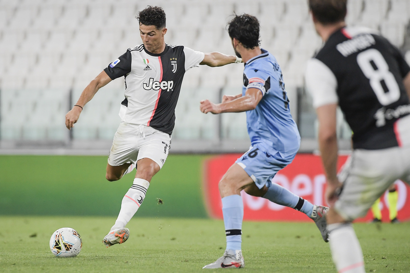 Serie A, Juve a un passo dallo scudetto: Lazio ko 2-1