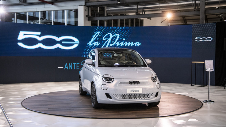 Fca, ecco 'AntePrima': il tour che svela la Fiat 500 elettrica