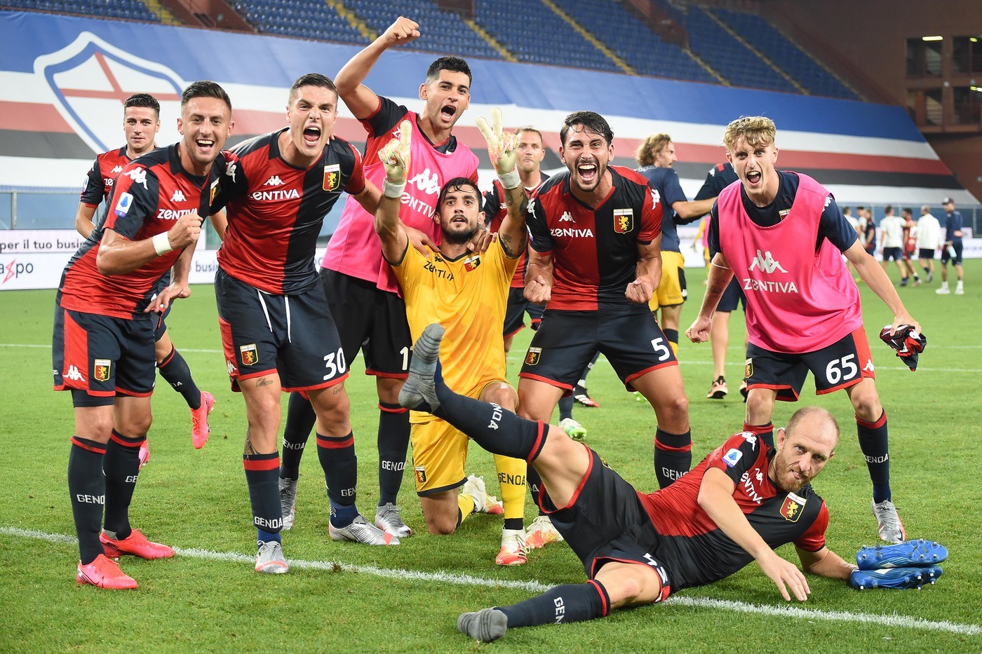 Serie A, scatto del Genoa verso la salvezza. il Lecce condanna il Brescia