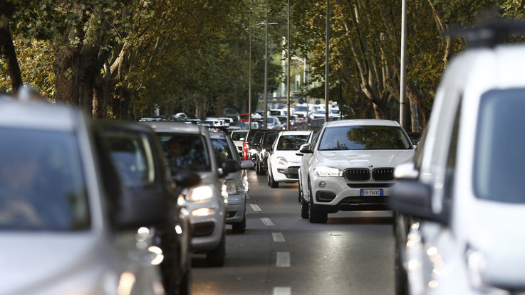 Traffico, da oggi 'bollino rosso': 'bollino nero' l'8 agosto