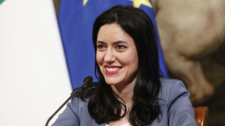 Scuola, Azzolina firma ordinanza: lezioni al via il 14 settembre