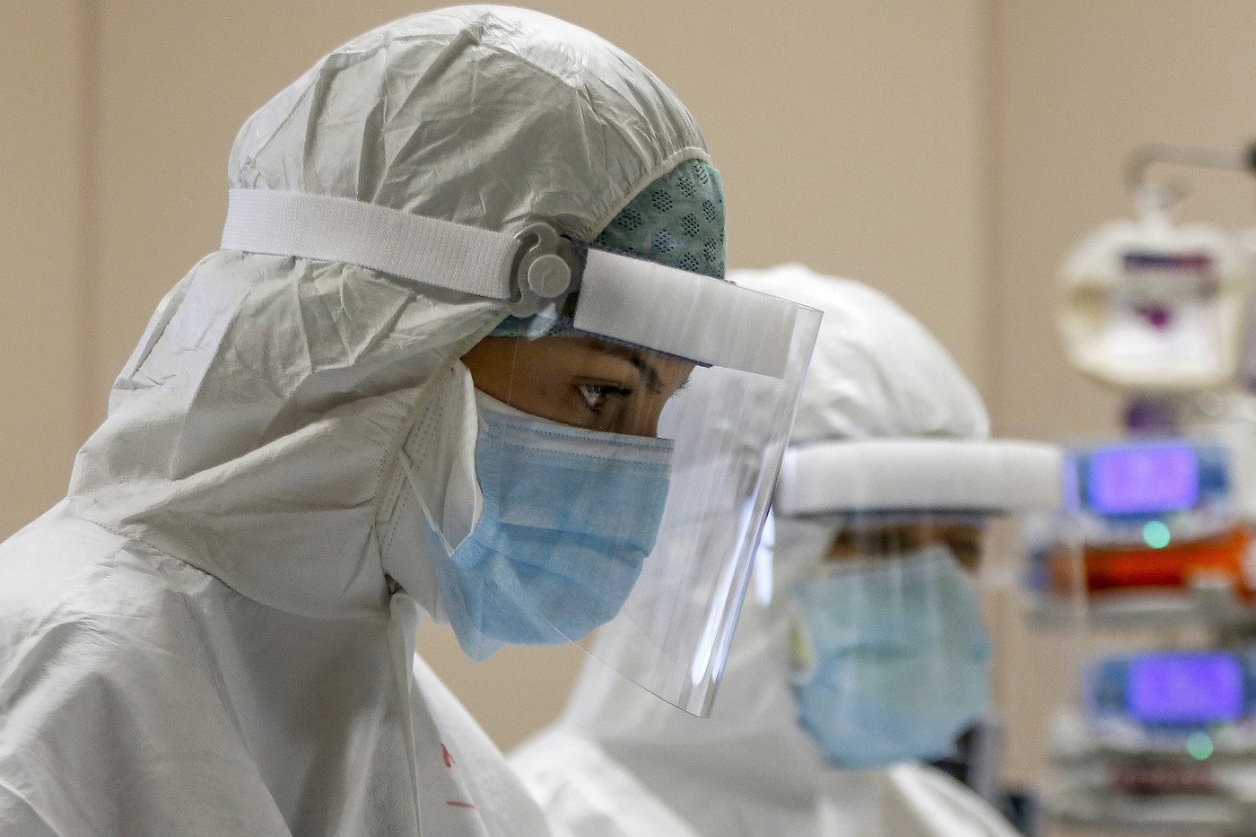 Allarme del’Iss: “Terapie intensive sopra la soglia critica, l’Rt sale a 1,16”