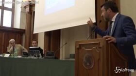 Coronavirus, Salvini attacca nuovamente la Cina: “Qualcuno dovrà rispondere di ritardi, omissioni e bugie”
