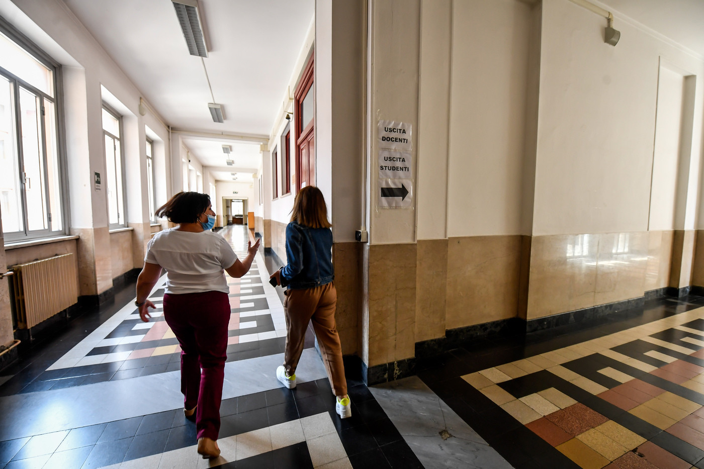 Scuola, bozza protocollo sicurezza: Test a campione sugli studenti