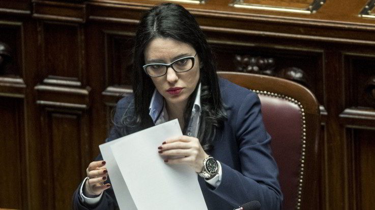 Scuola, Azzolina assicura: "Il 14 settembre si torna si torna in aula"