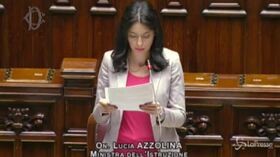Scuola, Azzolina: “A settembre riparte”
