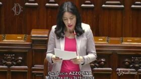 Scuola, Azzolina: “Per la riapertura serve il massimo sforzo di tutti”