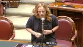 Stato emergenza, Meloni: “Pazzi irresponsabili, non saremo conniventi”