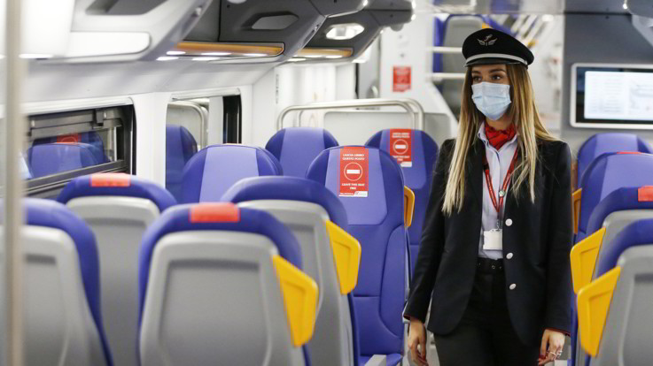 Treni, Speranza firma ordinanza: no ad allentamento delle misure