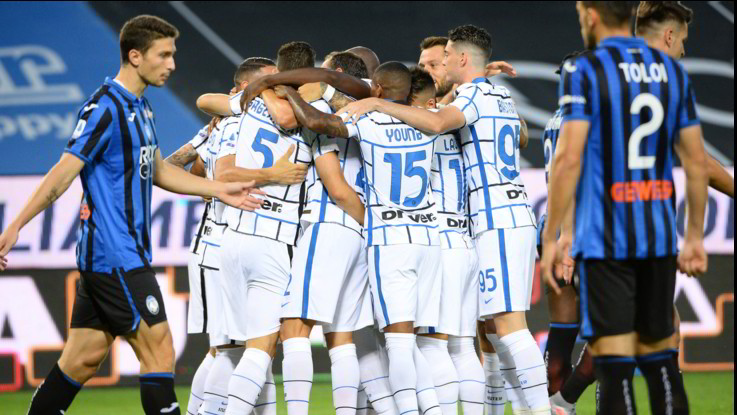 Inter espugna di forza il campo dell'Atalanta e chiude seconda alle spalle della Juve