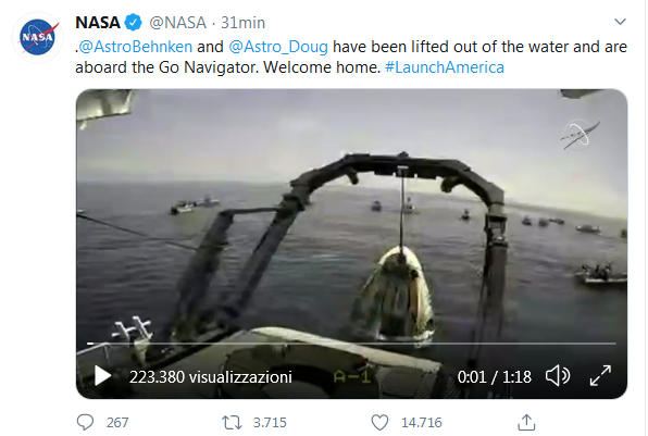 Spazio, Dragon Crew conclude con successo il primo ammaraggio da 45 anni