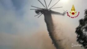 Incendio all’Aquila, le immagini girate nei boschi in fiamme