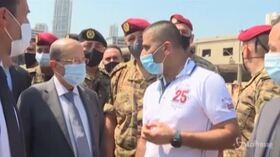 Beirut, il presidente libanese sul luogo del disastro