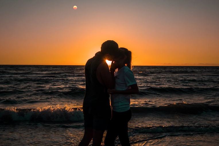 Oroscopo del giorno di venerdì 7 agosto, Cancro: Incontri stimolanti