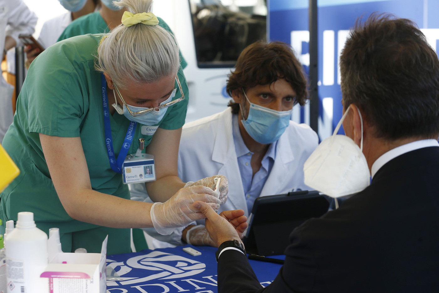 Coronavirus, salgono ancora i contagi: 402 nelle ultime 24 ore