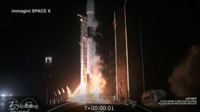Space X lancia in orbita 57 satelliti per il progetto Starlink