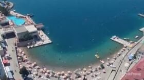 Bosnia, boom turistico per le spiagge di Neum