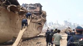 Beirut, 154 morti e 60 dispersi: si continua a scavare