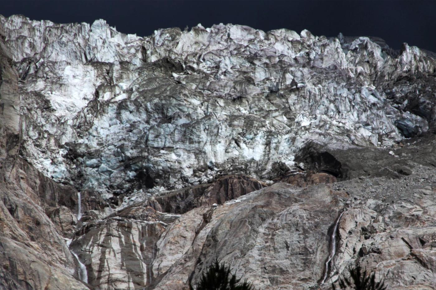 Revocata chiusura della Val Ferret, reintrati parametri di rischio del ghiacciaio Planpincieux