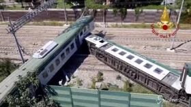 Deraglia treno a Carnate, l’intervento dei vigili del fuoco