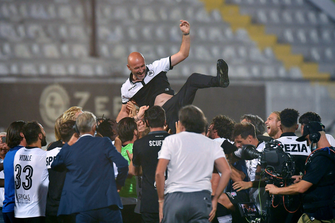 Serie B, ritorno finale playoff: Spezia-Frosinone 0-1. Liguri in A