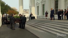 Usa, Trump commemora il fratello Robert alla Casa Bianca