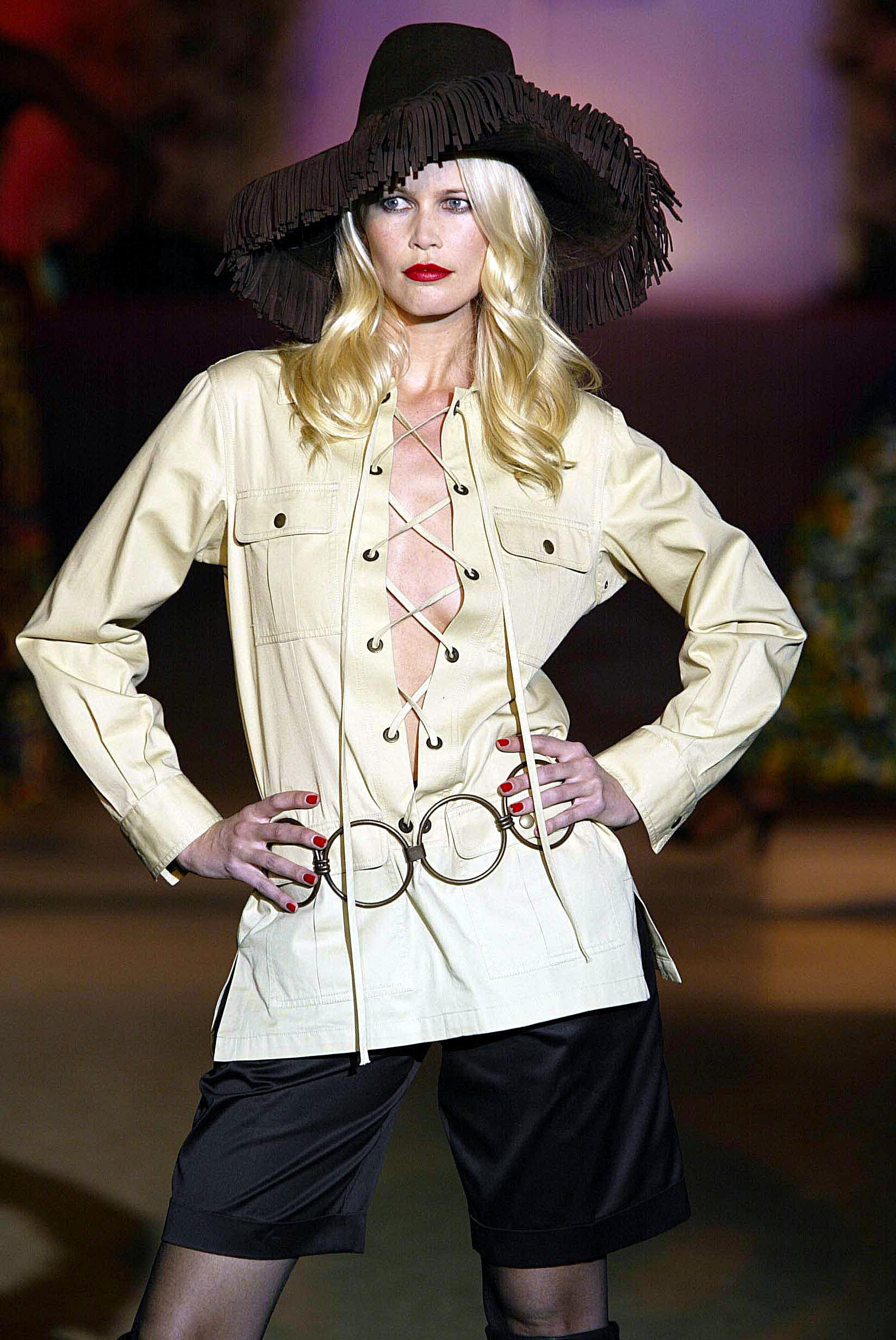 Moda: i 50 anni di Claudia Schiffer