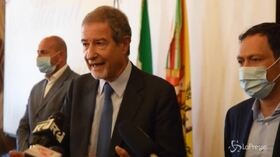 Migranti, sempre più aspro lo scontro tra Musumeci e il governo