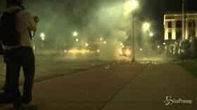 Wisconsin, afroamericano ferito da polizia: seconda notte di proteste a Kenosha