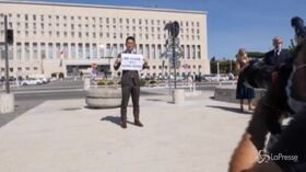 Hong Kong: il ministro degli Esteri cinese a Roma e c’è anche il dissidente Nathan Law