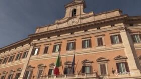 Scuola: restano nodi trasporti e mascherine