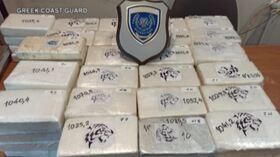 Grecia, Guardia Costiera sequestra 105 chilogrammi di cocaina