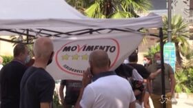 Napoli: Di Maio atteso a Casavatore, in pochi ad aspettarlo in piazza
