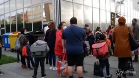 Belgio, i bambini tornano a scuola tra misure di sicurezza