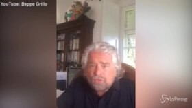 Grillo: “Internet è vecchia, abbiamo il diritto di tenere i nostri dati “
